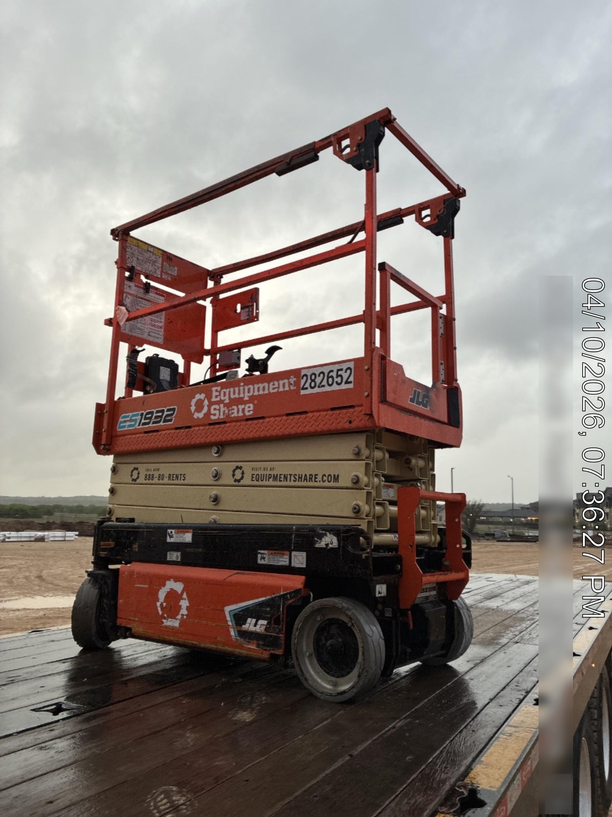2022 JLG ES1932