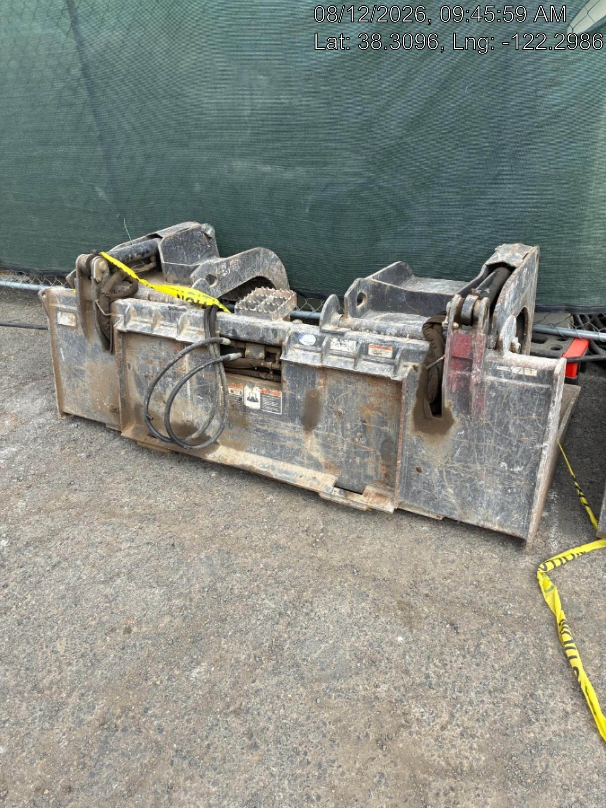 2019 PALADIN 76" Scrap Grapple Bucket - Paladin