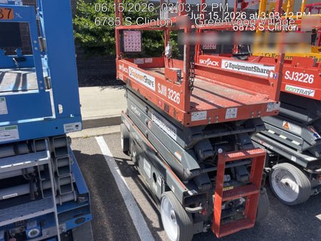 2018 Skyjack SJIII-3226 Skyjack SJIII3226 Scissor Lift w/Trojan Batteries