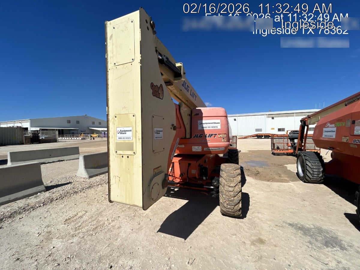 2019 JLG 800AJ