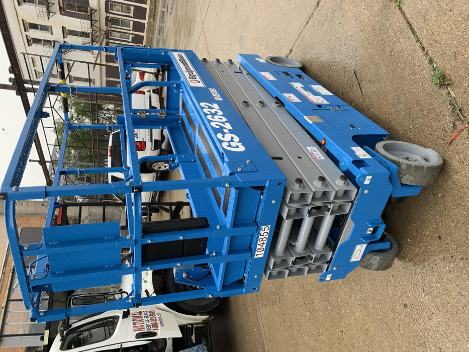 2020 Genie GS-2632 Solid NM Tires, Folding Rails with Half-Height Swing Gate, Beacon