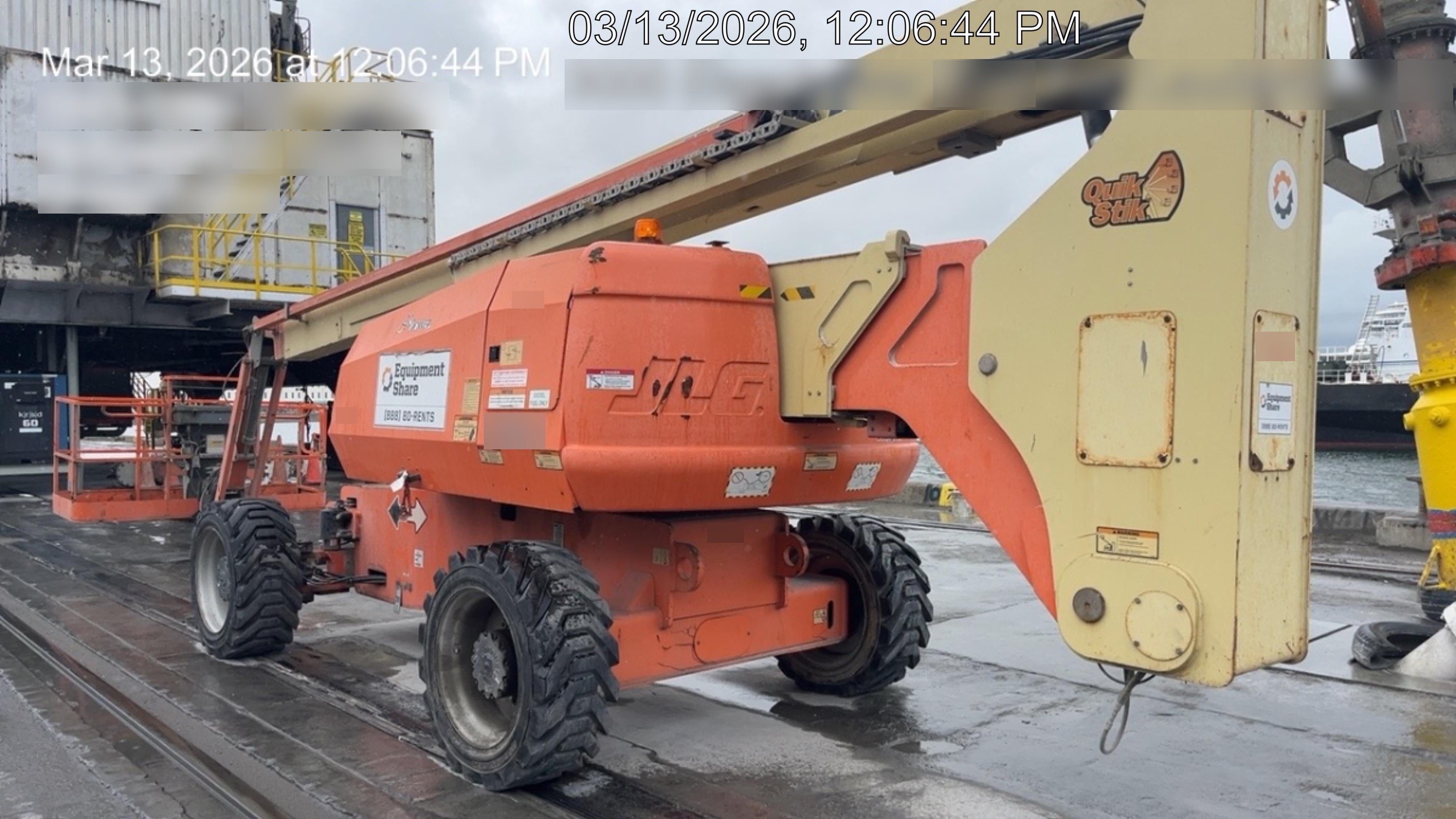 2020 JLG 800AJ
