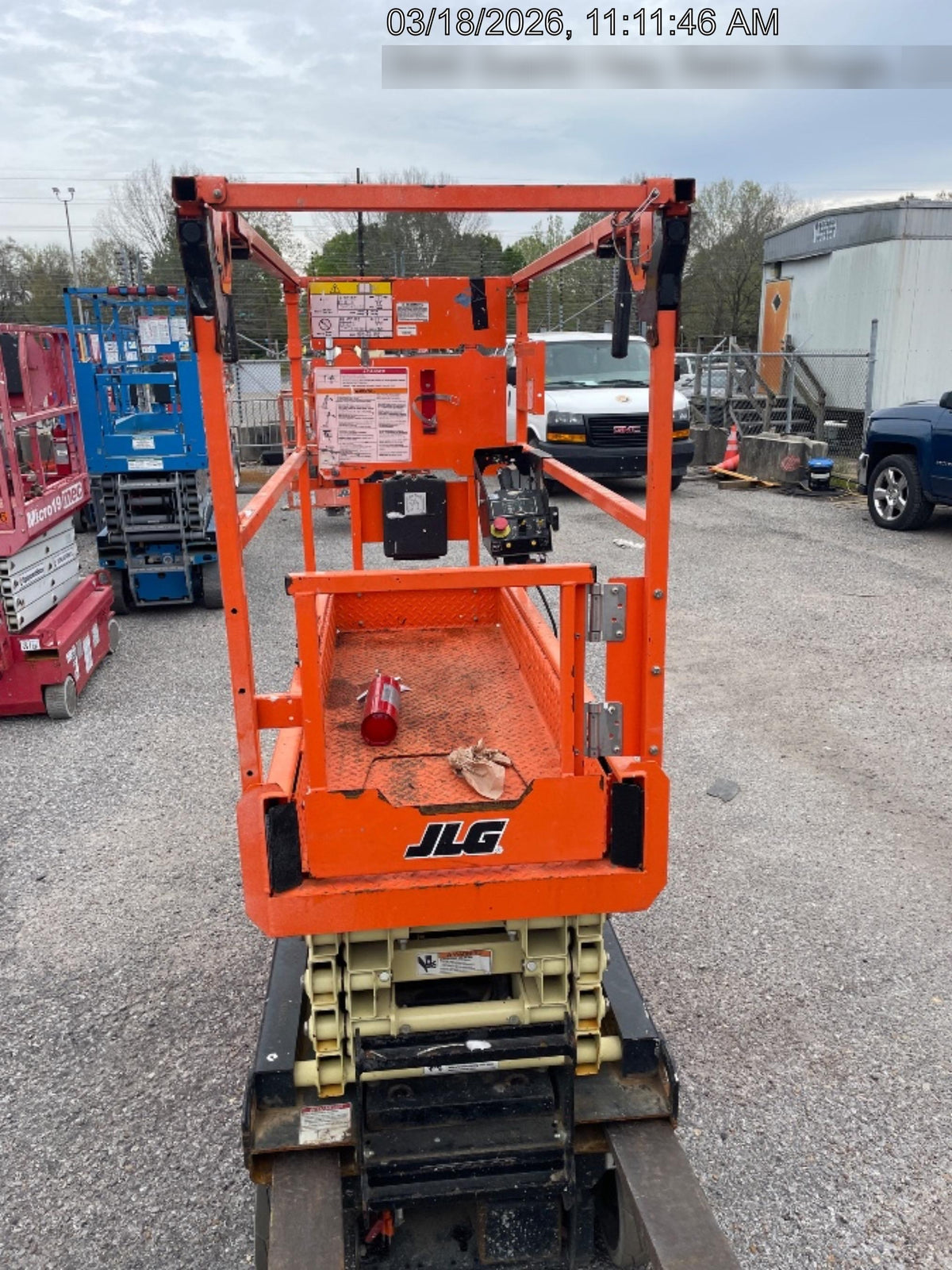 2024 JLG ES1932