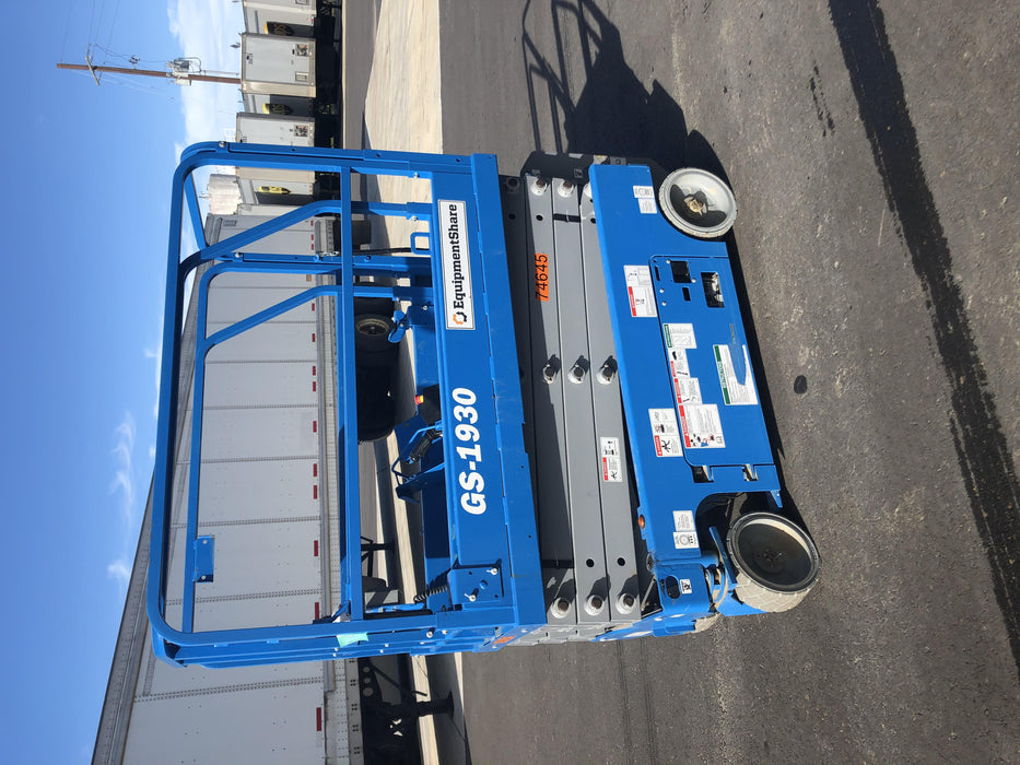 2020 Genie GS-1930 Fixed rails with chain entry gate - Pre A92.20