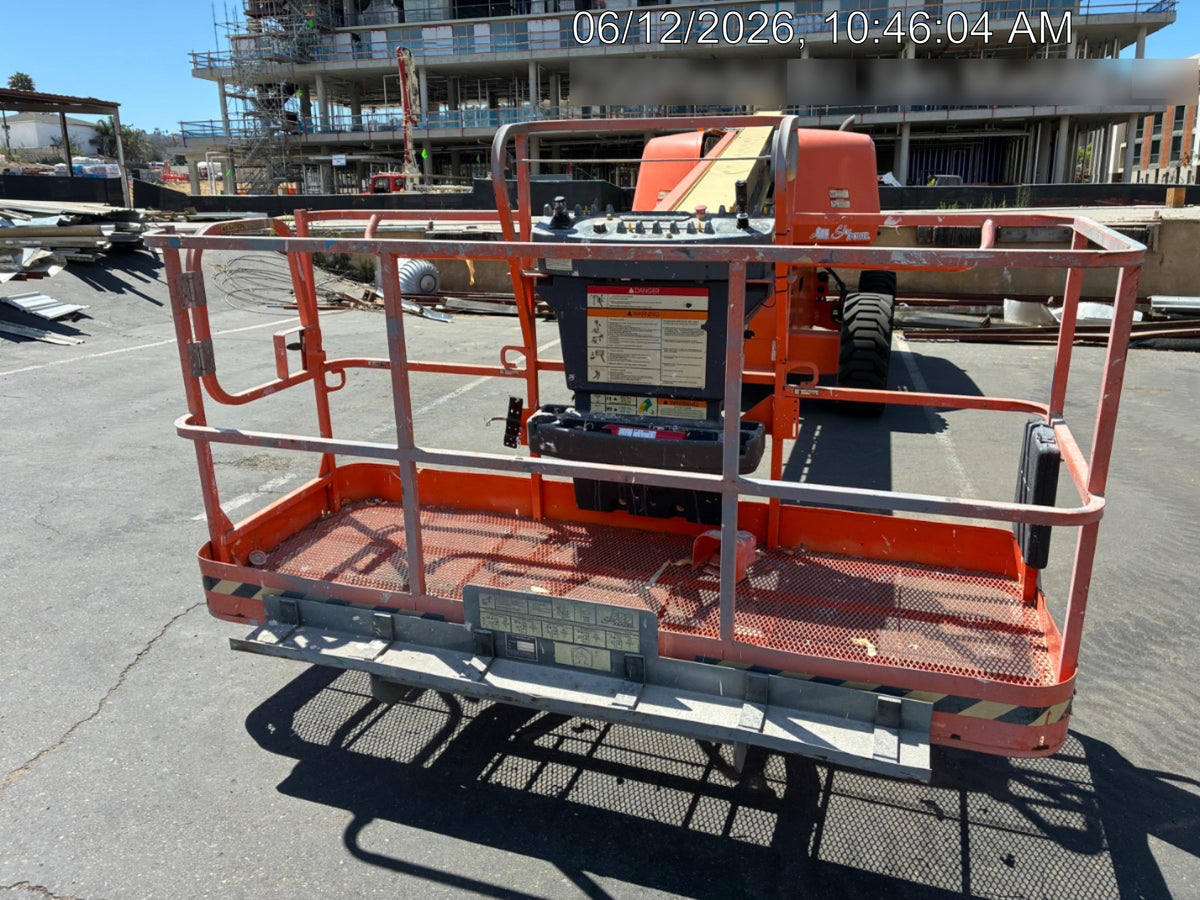 2022 JLG 600S