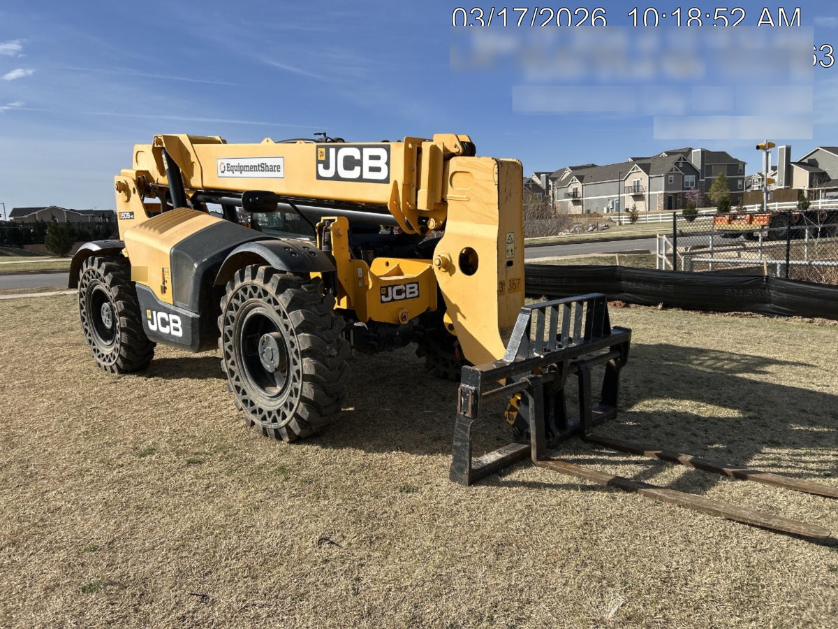 2019 JCB 509-42 74 HP w/Open ROPS, Beacon, Aux Hydraulics, LED Work lights, Solid Tires 66" Carriage/60" Forks
