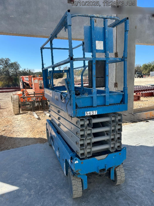 2017 Genie GS-3232 Genie GS3232 Narrow 32' Scissor Lift