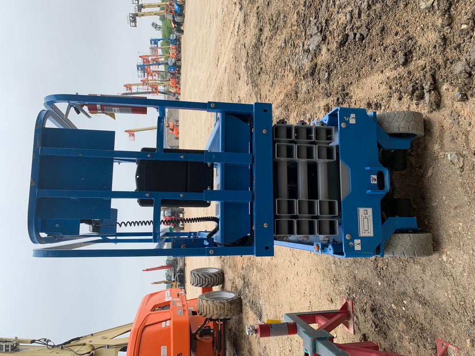 2019 Genie GS-1930 Fixed rails with chain Entry