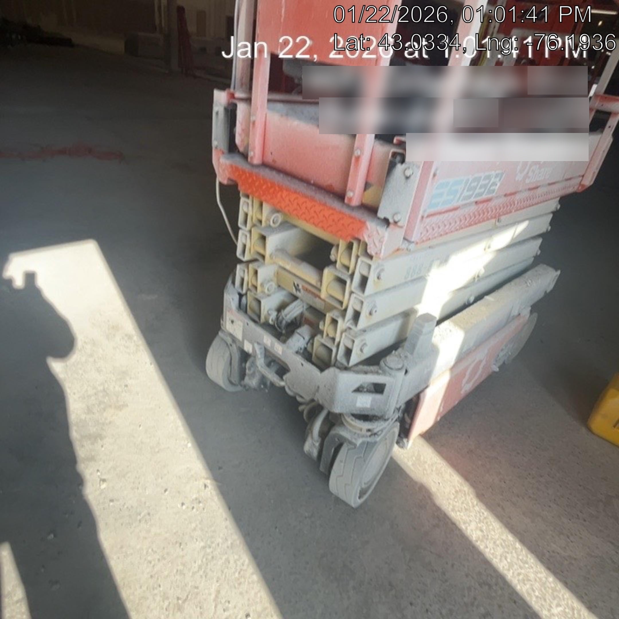 2024 JLG ES1932