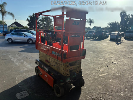 2023 JLG ES1932