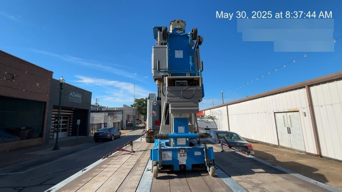 2021 GENIE AWP-30S DC