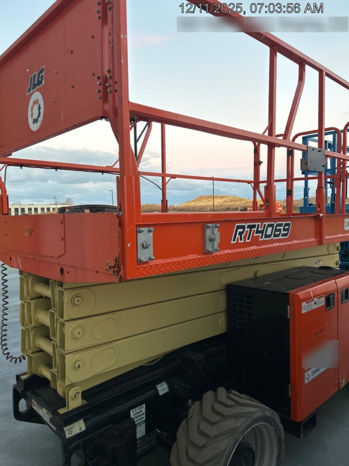 2021 JLG RT4069