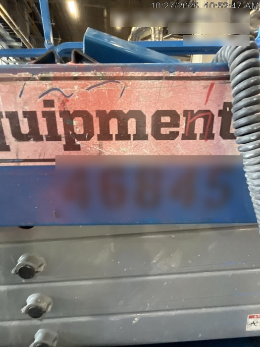 2019 Genie GS-2632 Folding rails with half height swing gate