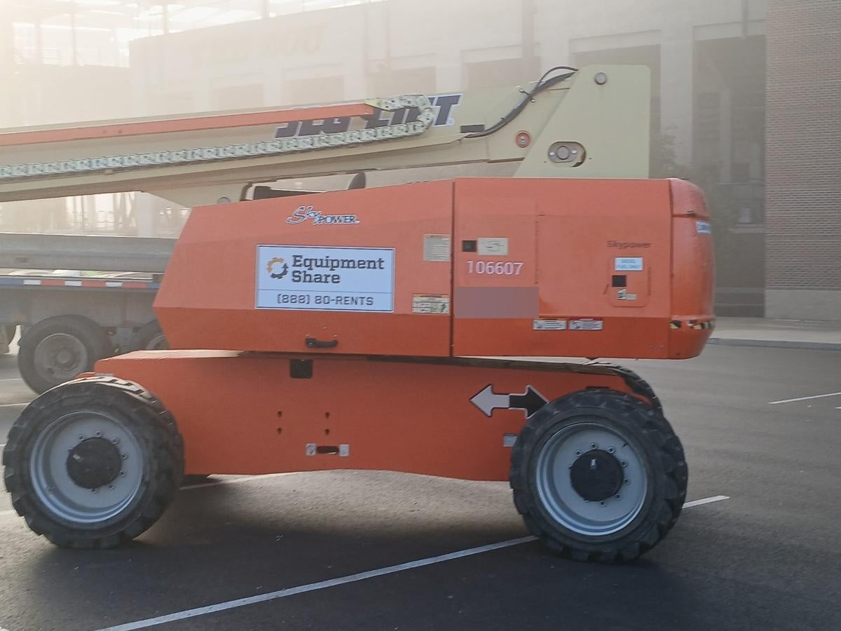 2020 JLG 860SJ