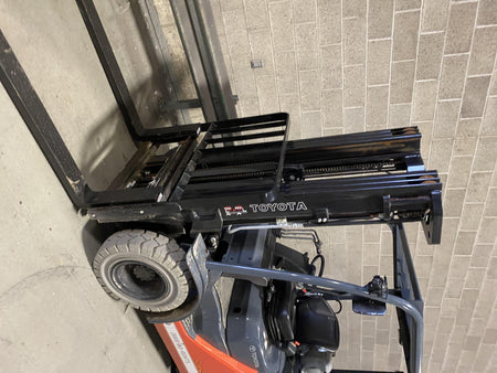 2022 TOYOTA 50-8FGU25