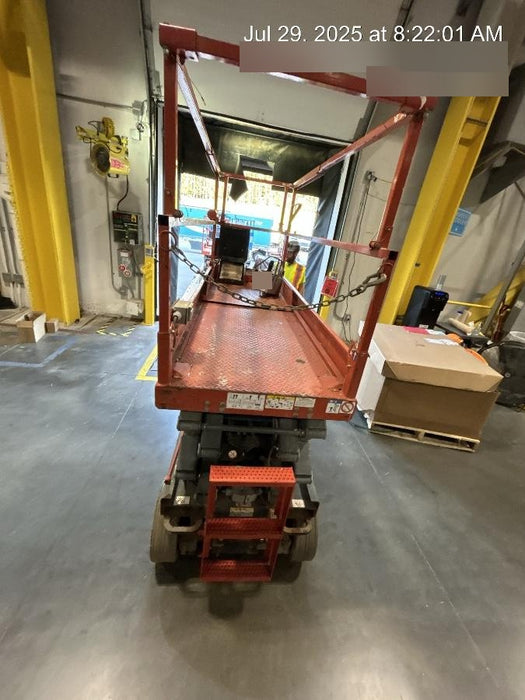 2018 Skyjack SJIII-3226 Skyjack SJIII3226 Scissor Lift w/Trojan Batteries