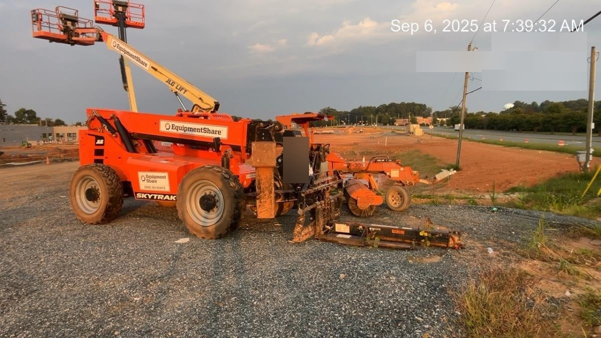2021 SKYTRAK 10054