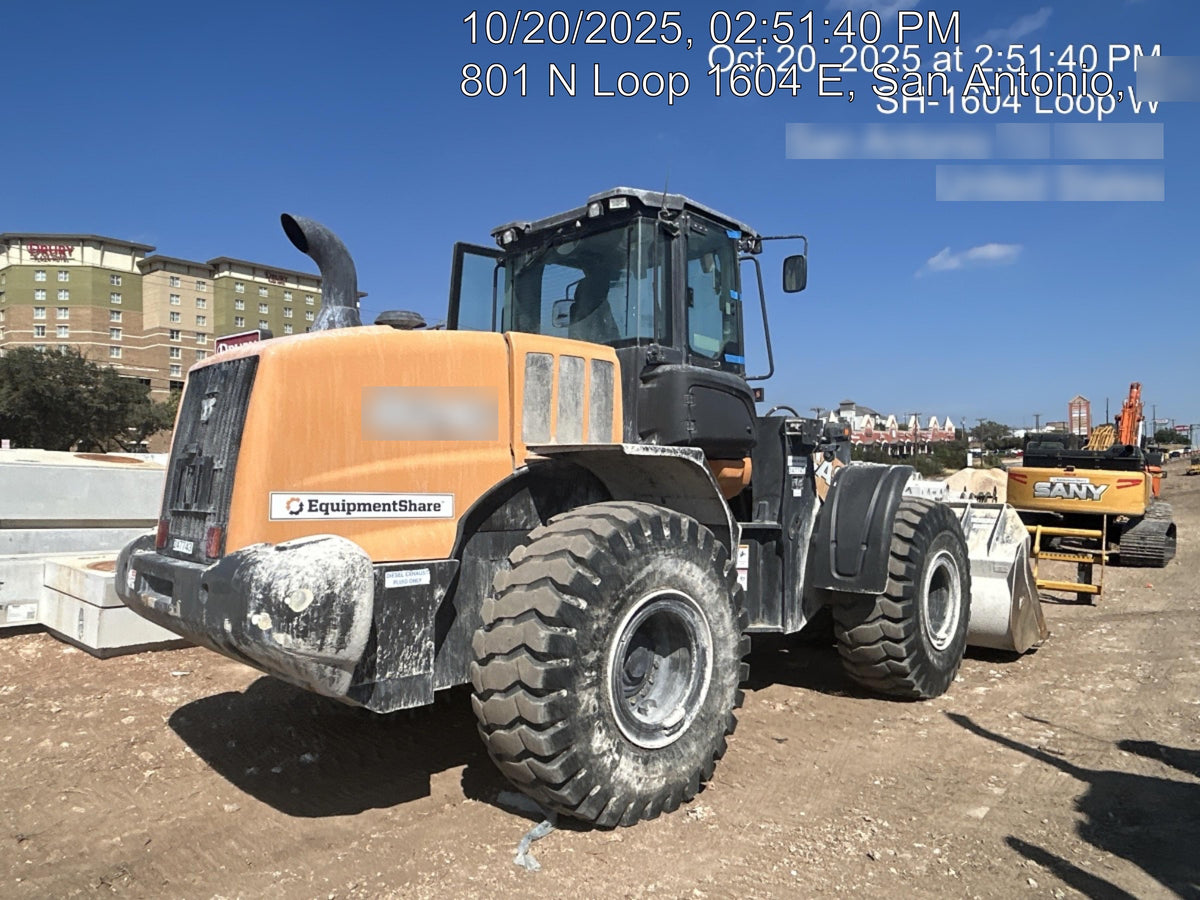 2022 CASE 821G