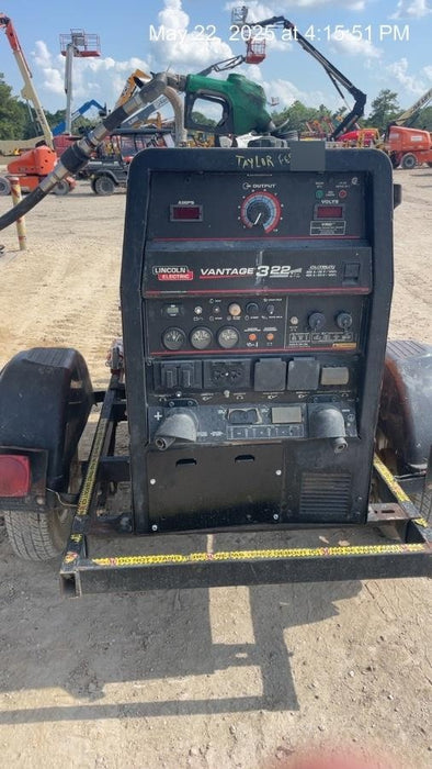 2021 Lincoln Electric Vantage 322 Vantage 322 Ready Pak 3 w/ Decals, ORANGE (includes trailer, cable rack, fender light kit) NO Telematics