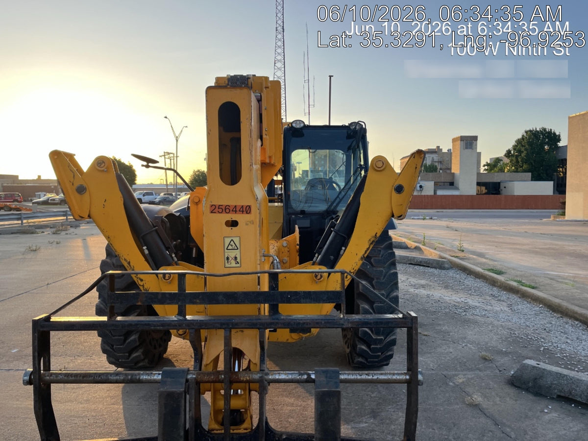 2022 JCB 510-56