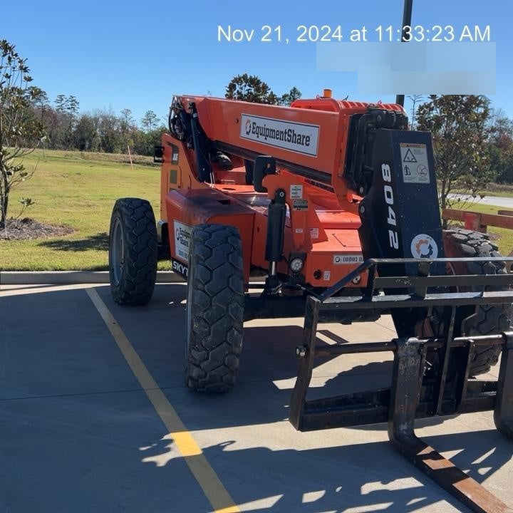 2022 SKYTRAK 8042