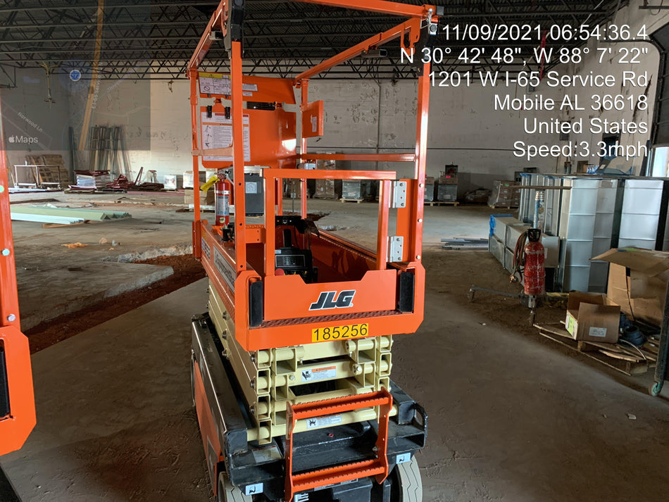2021 JLG ES1932