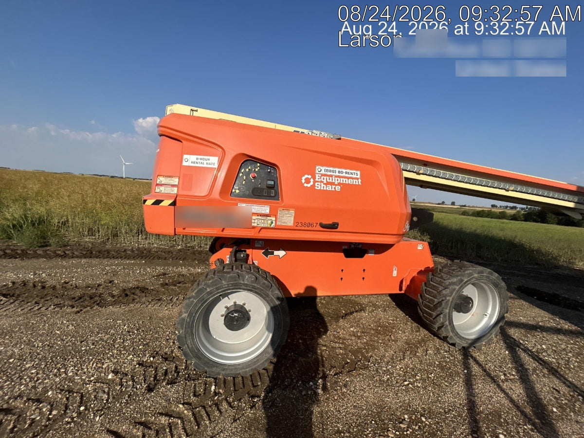 2022 JLG 660SJ