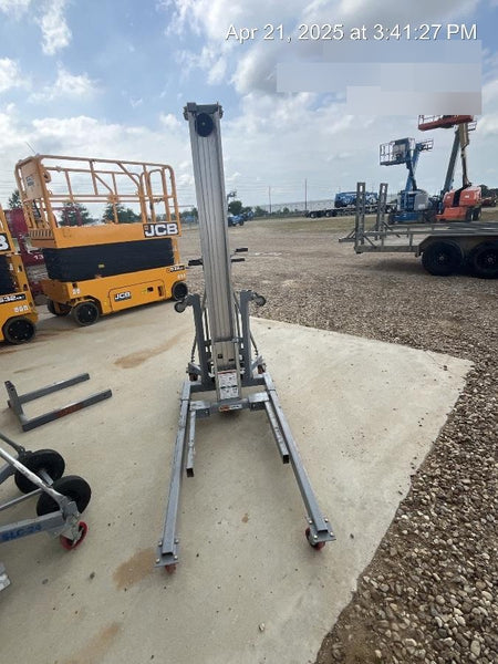 2023 GENIE SLC-24