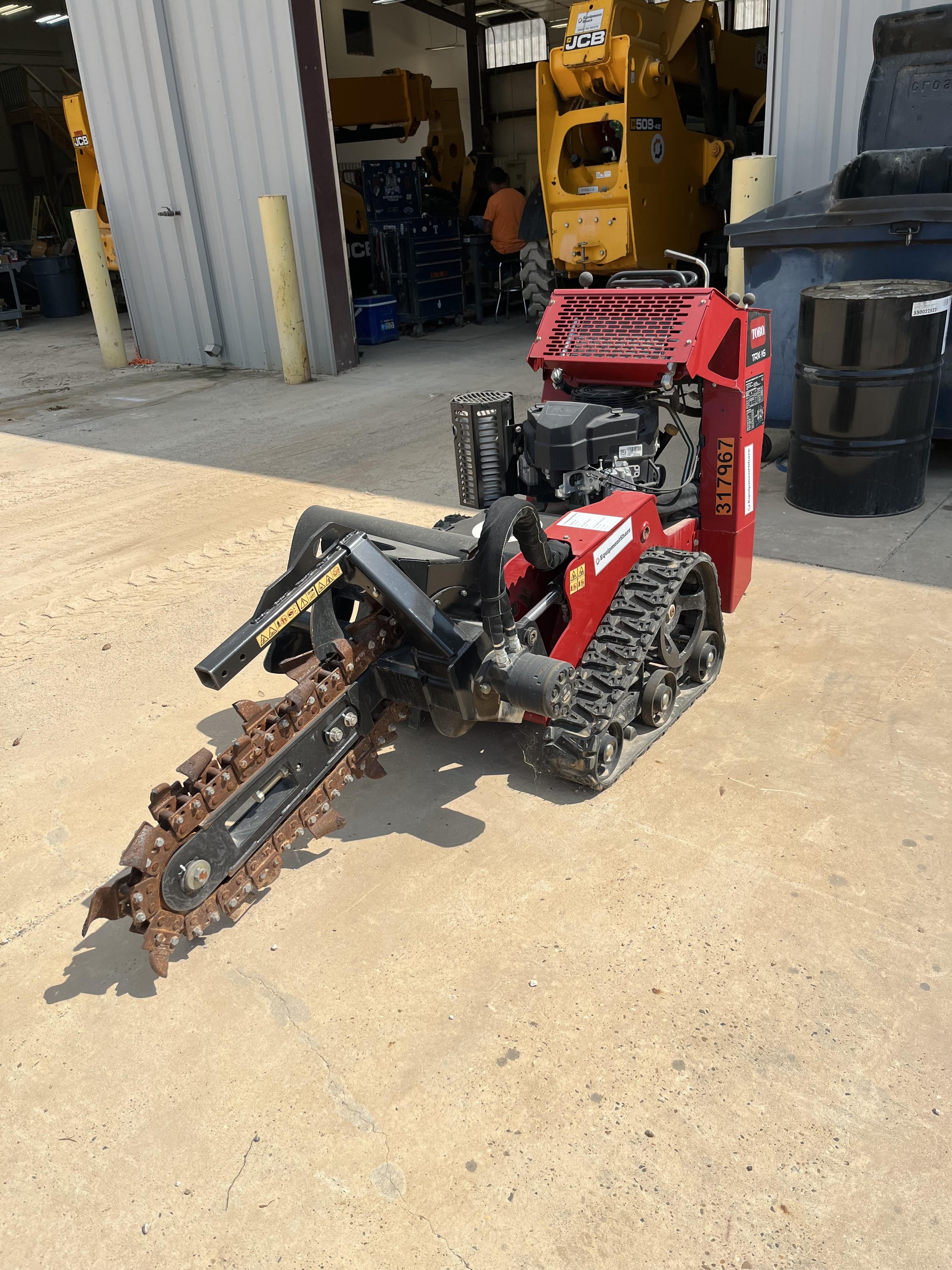 2023 TORO TRX-16