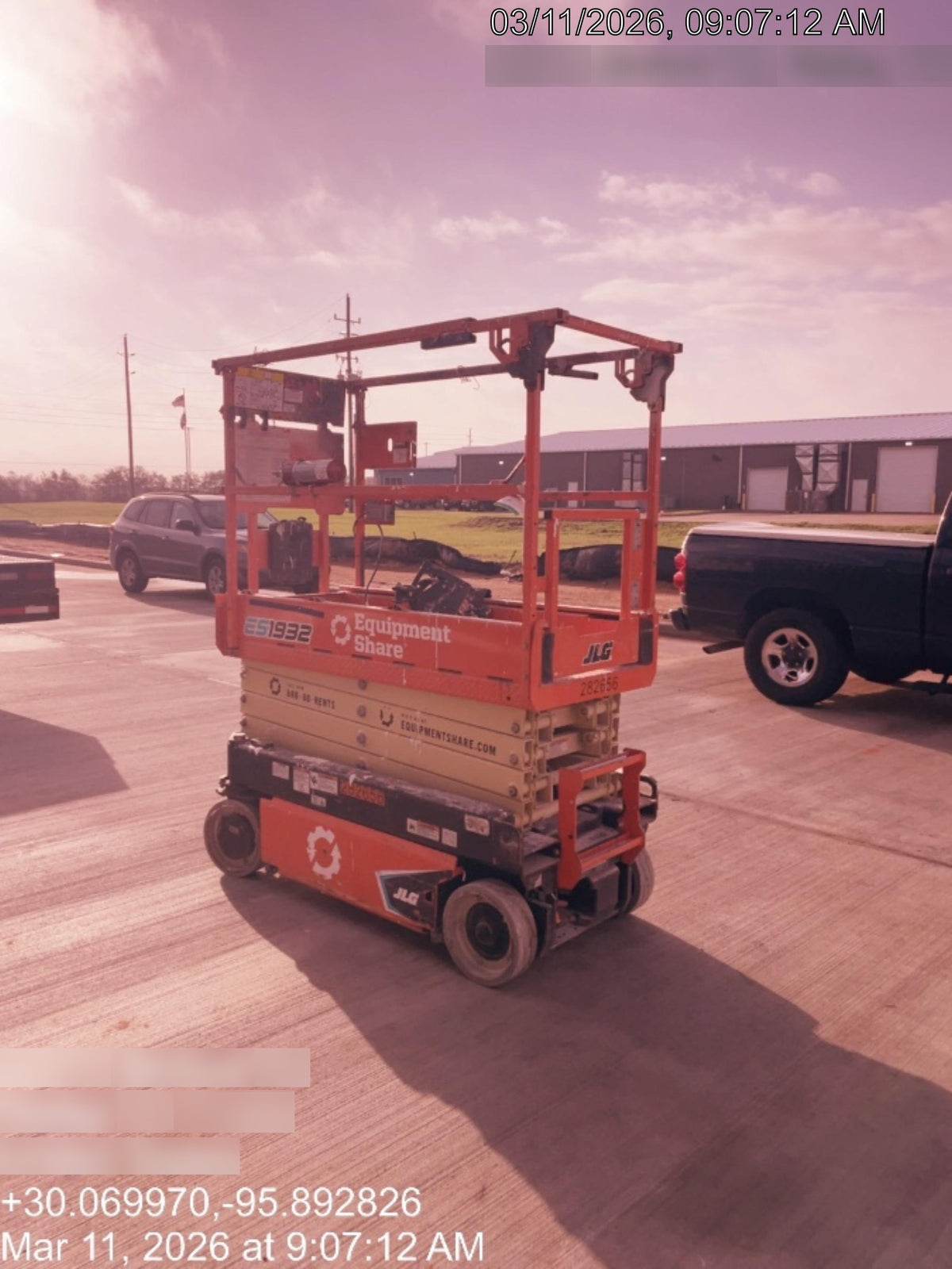 2022 JLG ES1932