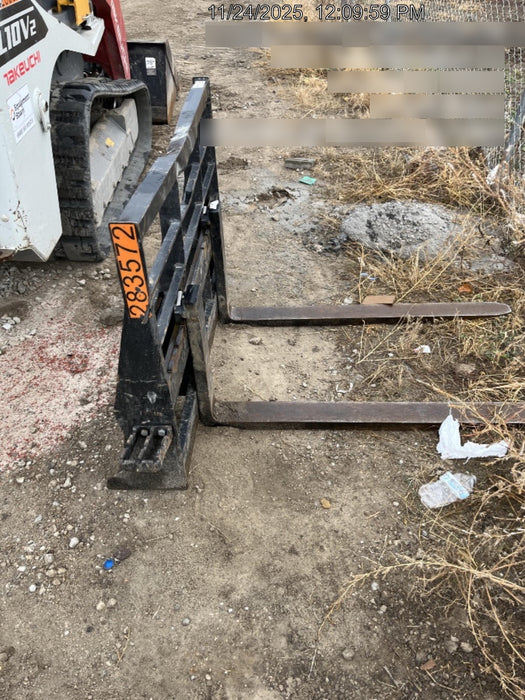 2022 ARROW MATERIAL HANDLING 48" Pallet Forks - Arrow