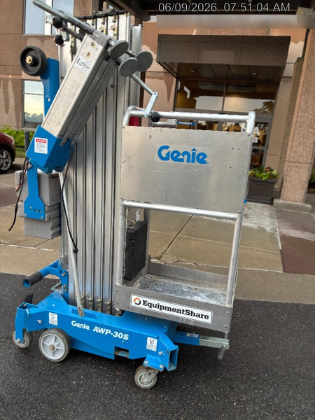 2016 GENIE AWP-30S