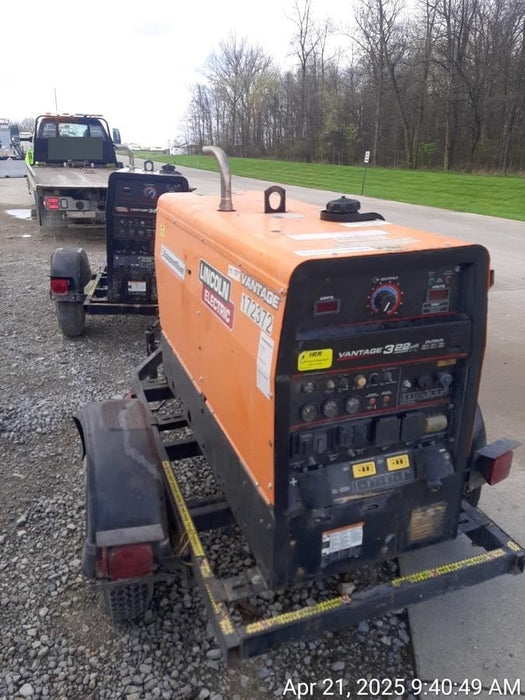 2021 Lincoln Electric Vantage 322 Vantage 322 Ready Pak 3 w/ Decals, ORANGE (includes trailer, cable rack, fender light kit) NO Telematics