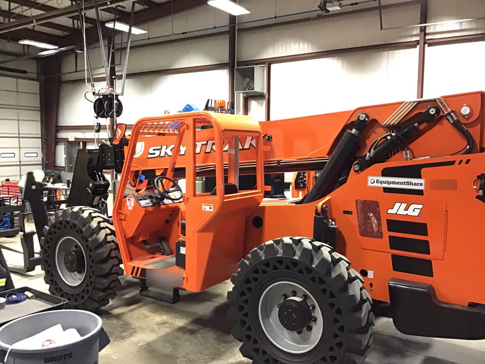 2018 SKYTRAK 10054