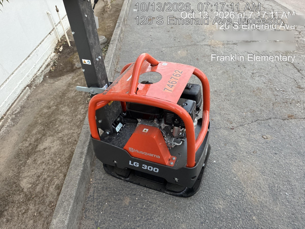 2026 HUSQVARNA LG300