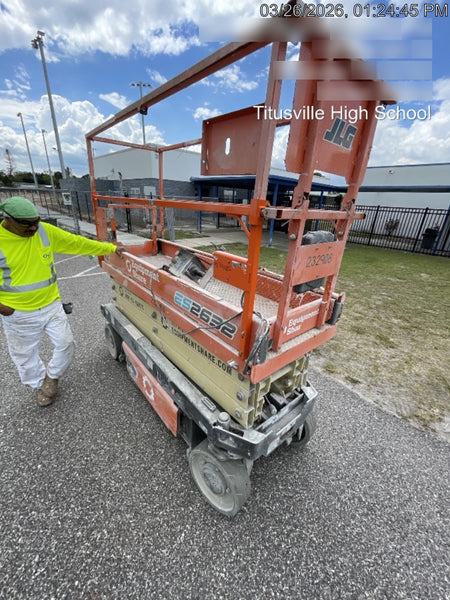 2022 JLG ES2632