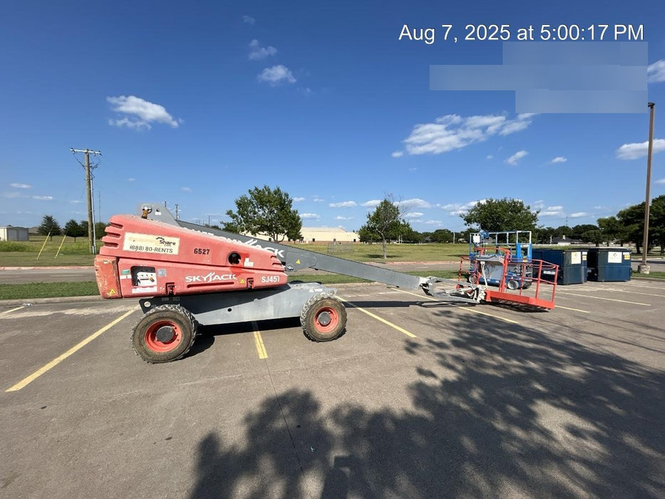 2017 SKYJACK SJ45T+