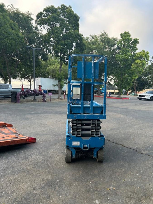 2020 Genie GS-1930 Solid Non Marking Tires, Beacon, Folding rails with half height swing gate, 800W Inverter