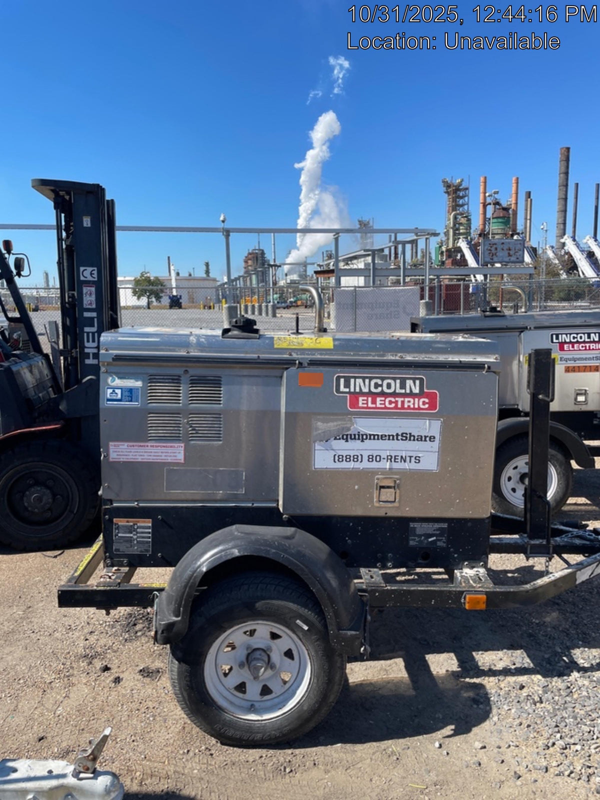 2019 Lincoln Electric Vantage 322 Lincoln Vantage 322 Welder w/Trailer, Light Kit, Cable Rack