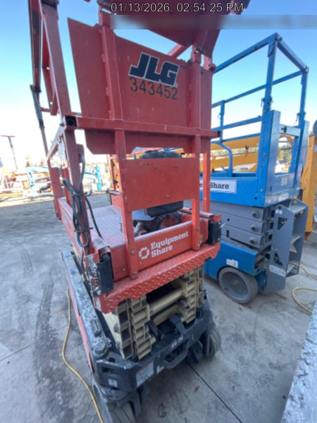 2023 JLG ES1932