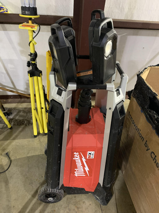 2021 MILWAUKEE MXF041-1XC