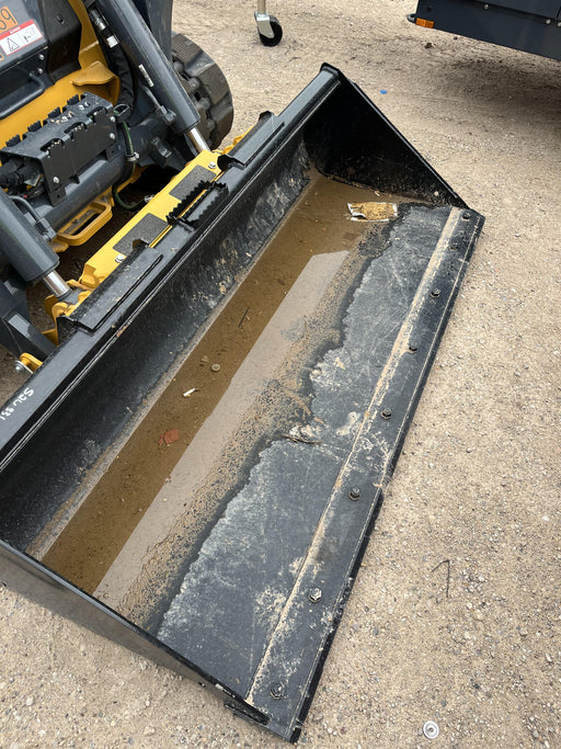 2025 JOHN DEERE 84" Bucket - John Deere