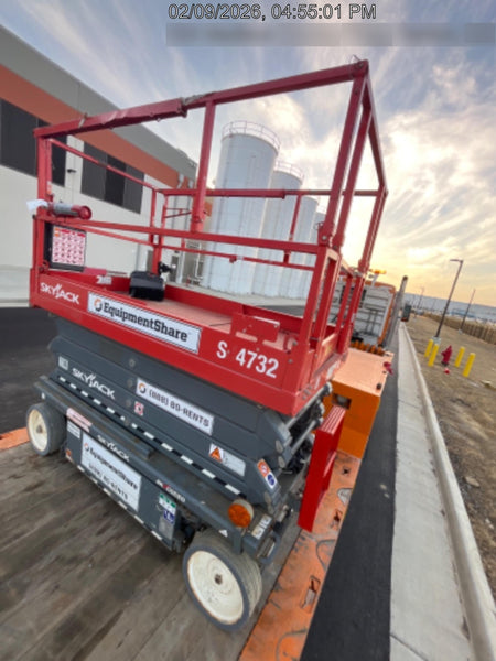 2021 SKYJACK SJ4732