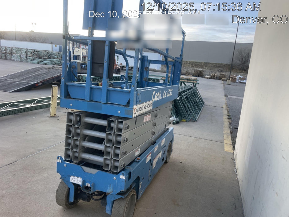 2018 Genie GS-3232 Genie GS-3232 w/Folding rails, Half height swing gate