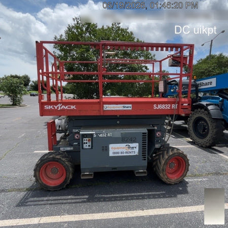2018 SKYJACK SJ6832 RT