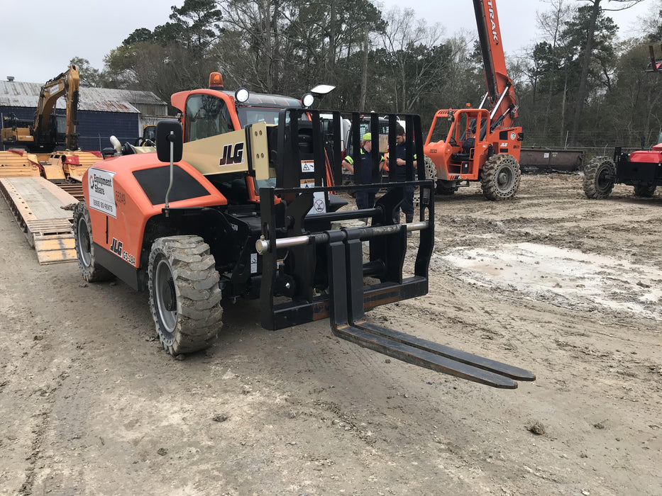 2020 JLG G5-18A Cab/Heat/Air, NM Solid Tires, Beacon w/48" Carriage, 48" Pallet Forks