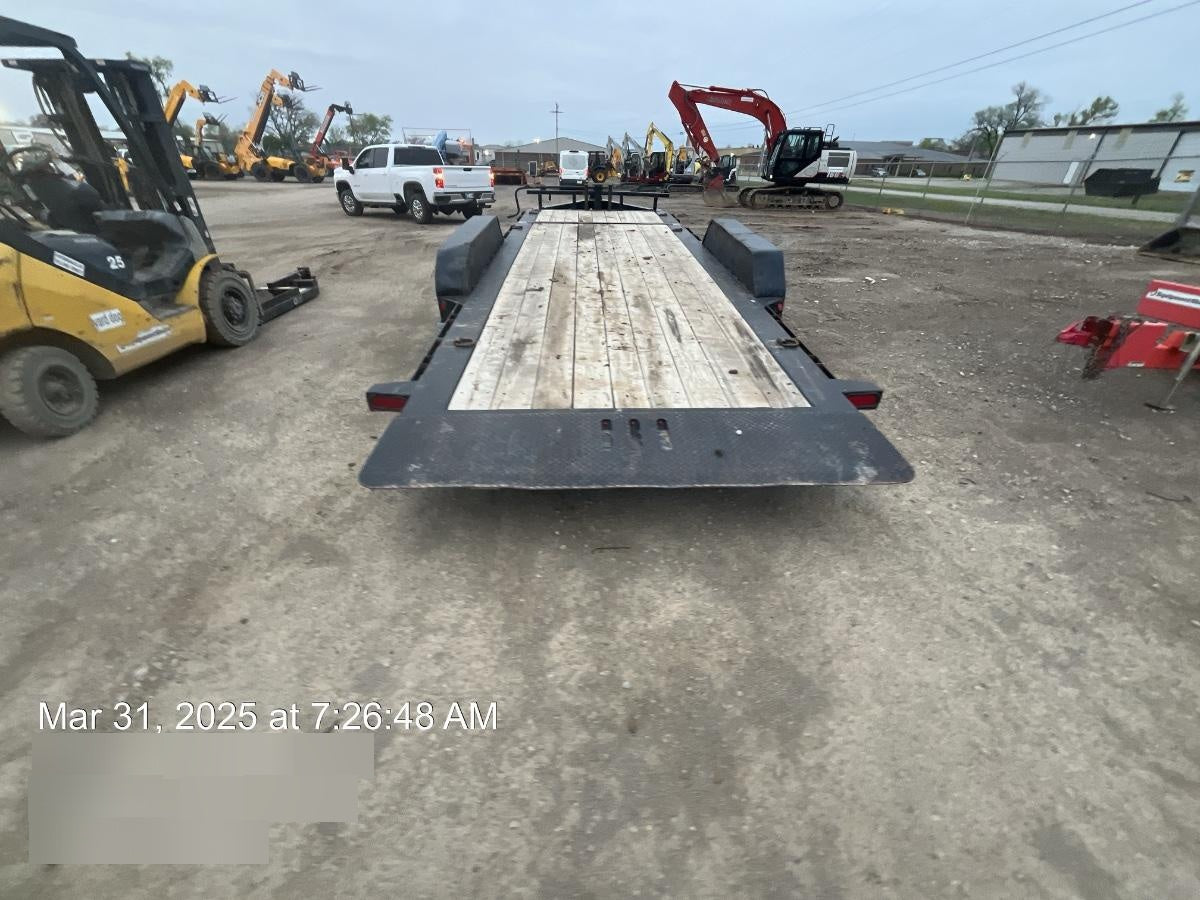 2019 LOADTRAIL Tilt-Deck Rental Trailer