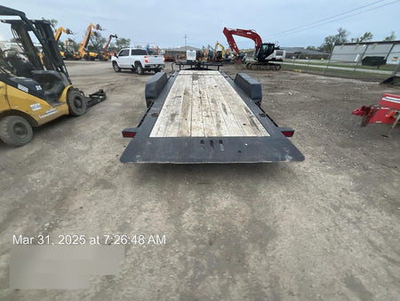 2019 LOADTRAIL Tilt-Deck Rental Trailer