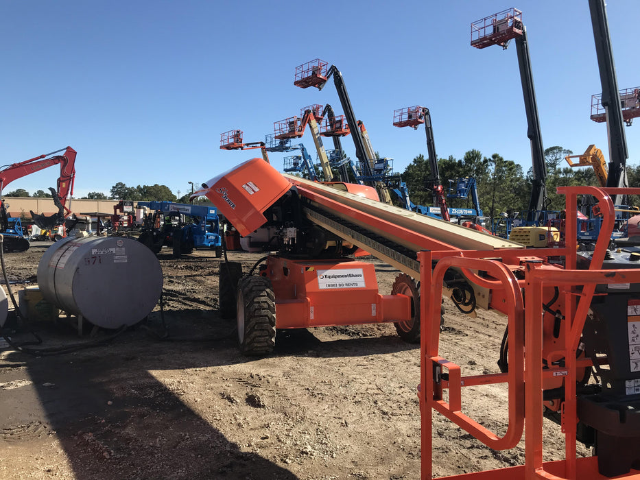 2020 JLG 600S