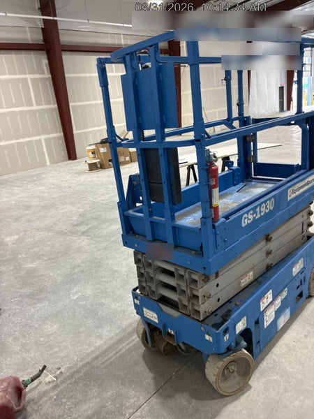 2020 Genie GS-1930 Solid Non Marking Tires, Beacon, Folding rails with half height swing gate, 800W Inverter